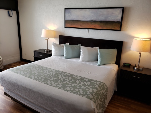 King Room w/ kitchenette Ocean View